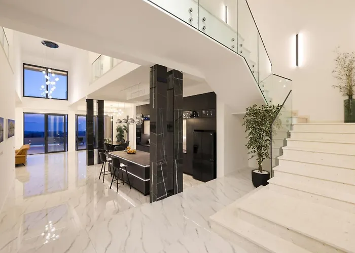וילה Luxury Odeona With Panoramic Seaview זאדאר