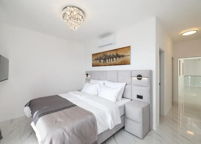 וילה Luxury Odeona With Panoramic Seaview זאדאר