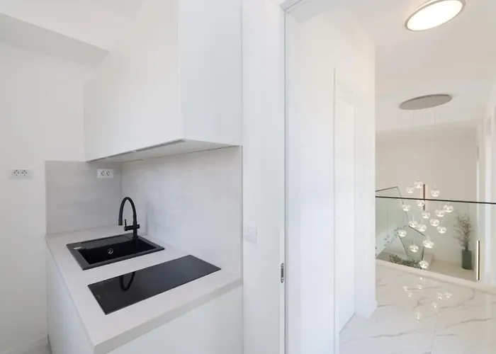 Luxury Odeona With Panoramic Seaview וילה *