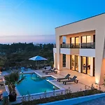 Luxury Odeona With Panoramic Seaview Villa Zara