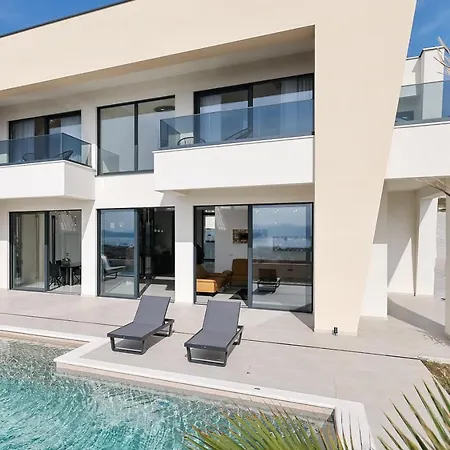 Luxury Odeona With Panoramic Seaview 扎达尔