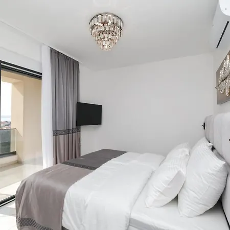 Luxury Odeona With Panoramic Seaview 别墅