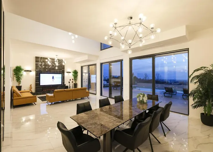 Luxury Odeona With Panoramic Seaview * 扎达尔