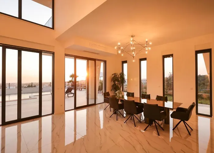 Luxury Odeona With Panoramic Seaview 别墅 *